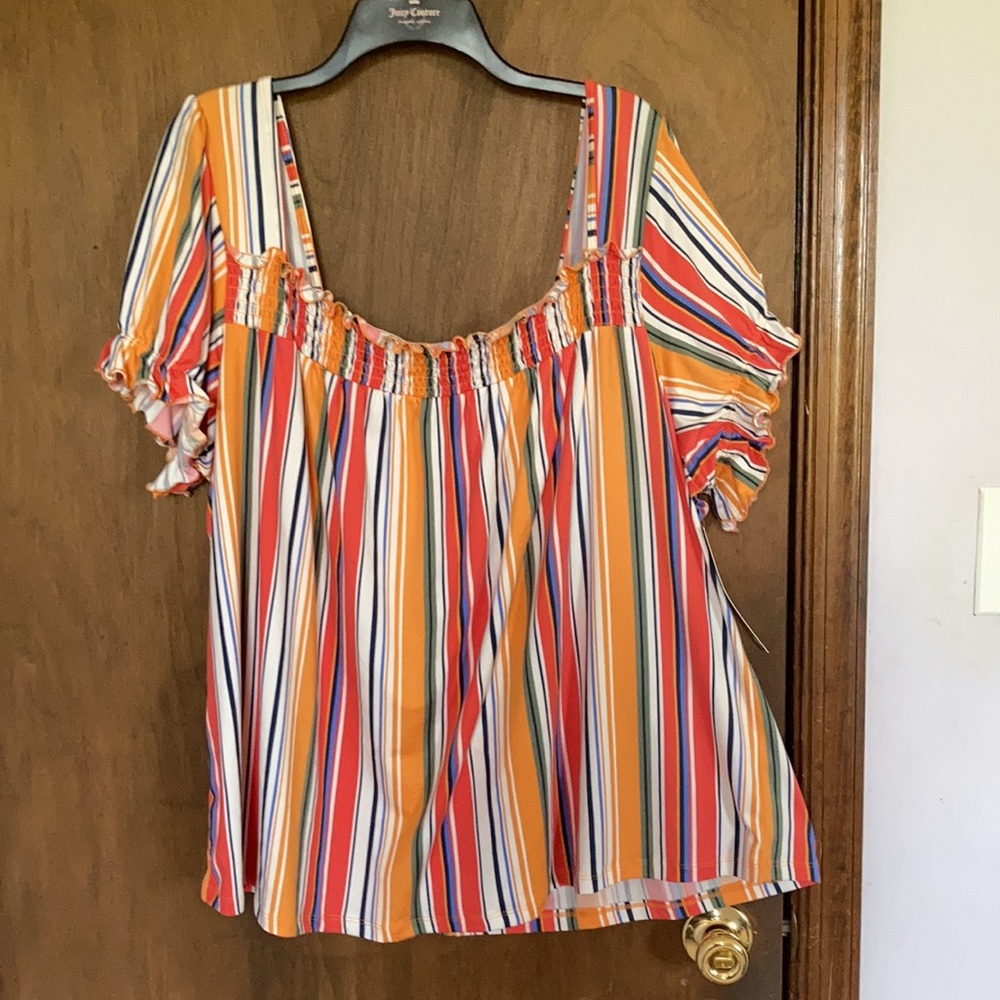 Absolutely Famous striped top smock front neckline detail soft 2X - Picture 4 of 16